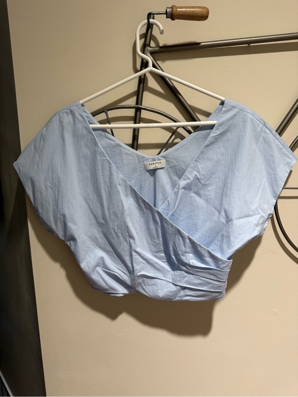 Aritzia Babaton Light Blue Wrap-Style Cropped Cotton Top Size M